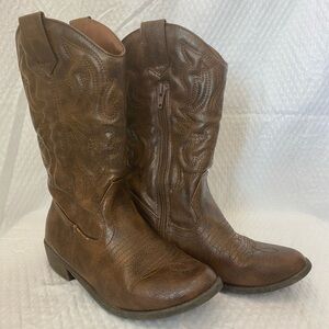 Falls Creek kids brown boots, size 3